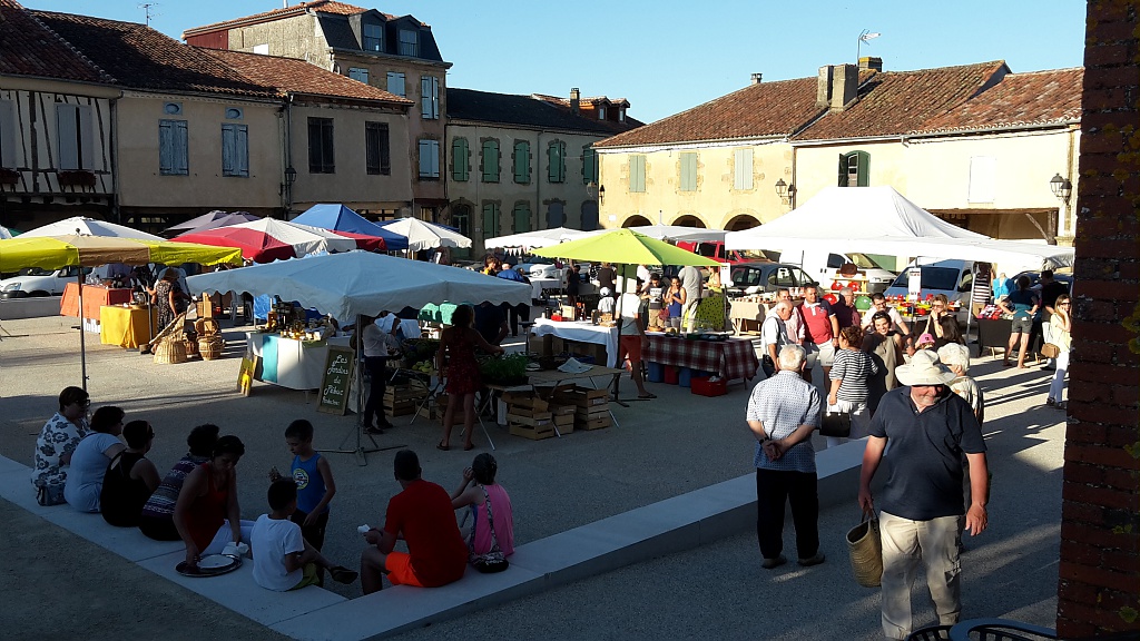 marché place dartagnan lupiac