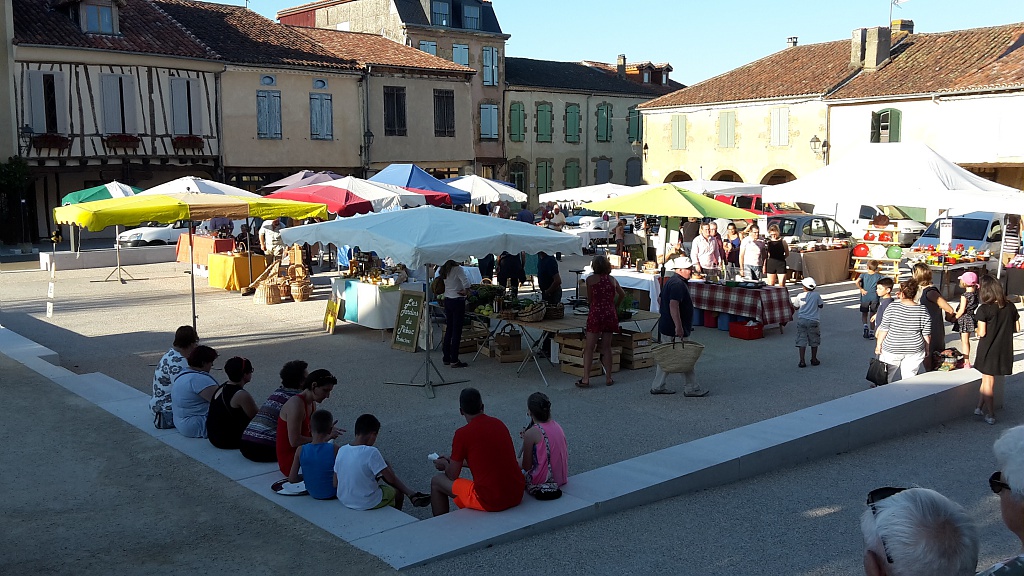 marché place dartagnan lupiac